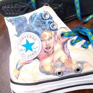 DC Comics x CONVERSE I Chuck Taylor  'Wonder Woman' Sneaker l EUC l Sz 9…